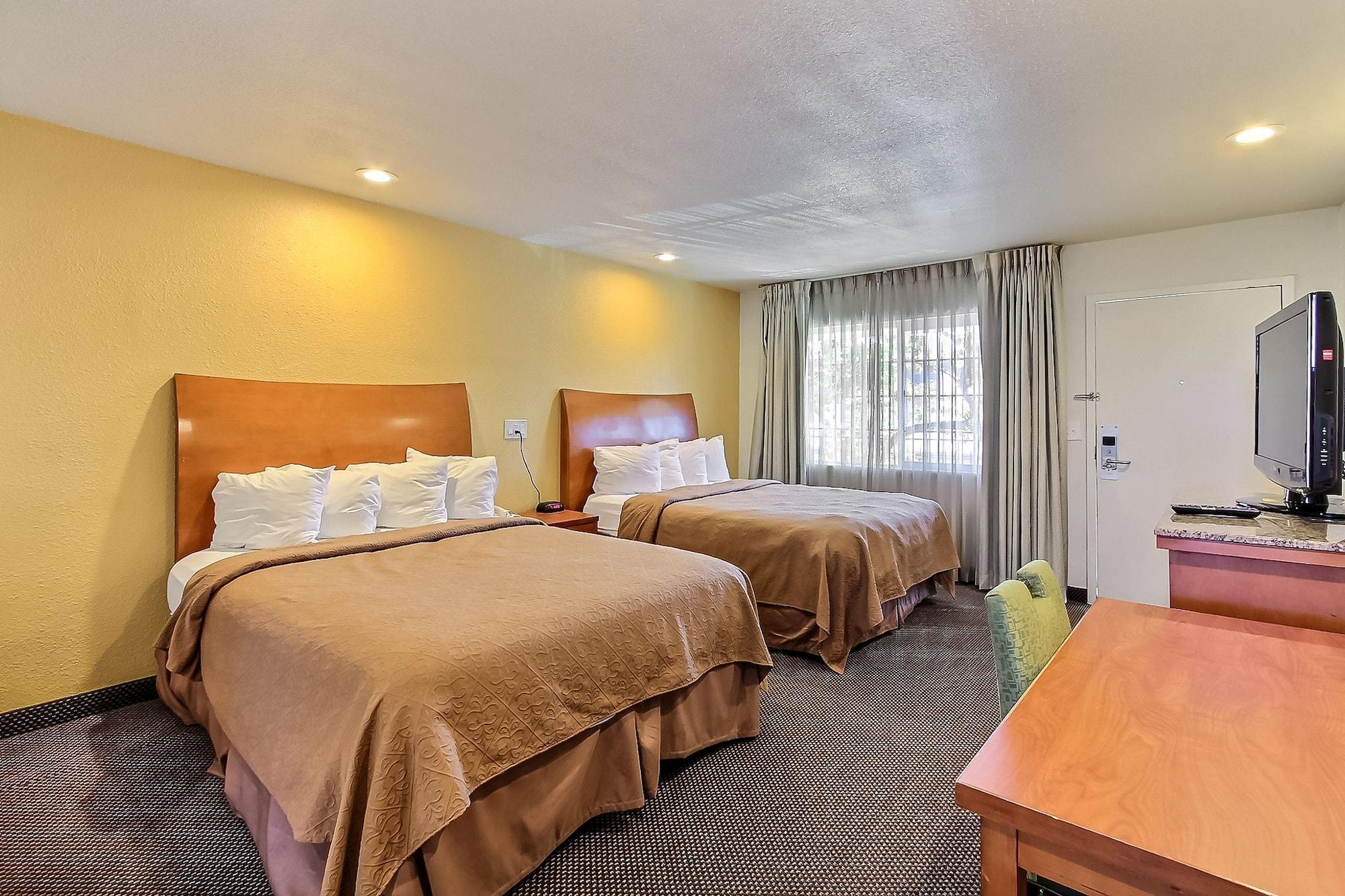 Quality Inn Santa Cruz Exterior photo