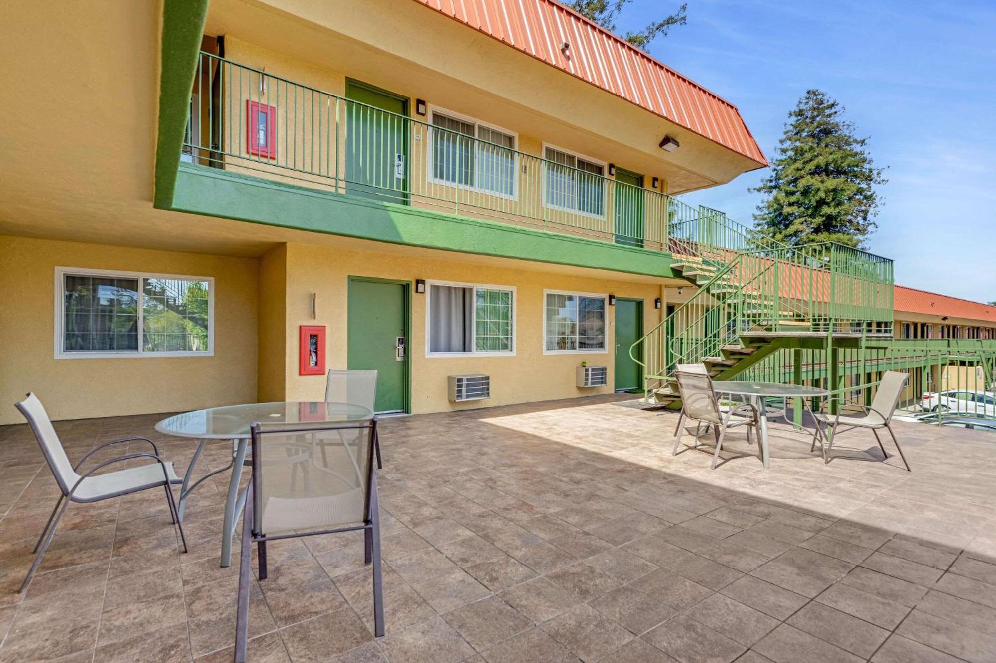 Quality Inn Santa Cruz Exterior photo